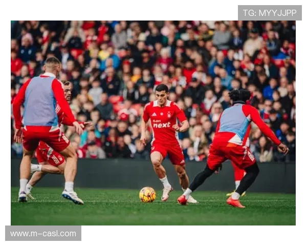 高位逼抢与防守反击的博弈：从布伦特福德胜诺丁汉森林看中游球队生存之道